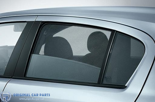 Opel Astra H hatchback zonnescherm achterdeuren