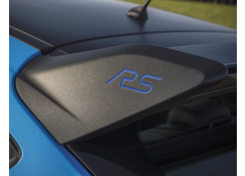 2211286 Ford Focus RS BADGE IN FORD PERFORMANCE BLUE