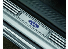 Ford-Ranger-2006-10-2011-instaplijsten-voor-en-achter-met-Ford-logo-1549224