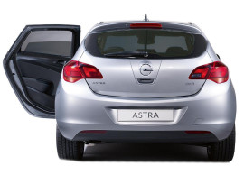 Opel Astra J sedan zonnescherm voor de achterportieren