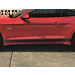 Ford Mustang (03/2018 - 03/2023) Ford Performance Tri-Bar zijstrepen met Mustang opschrift, matzwart