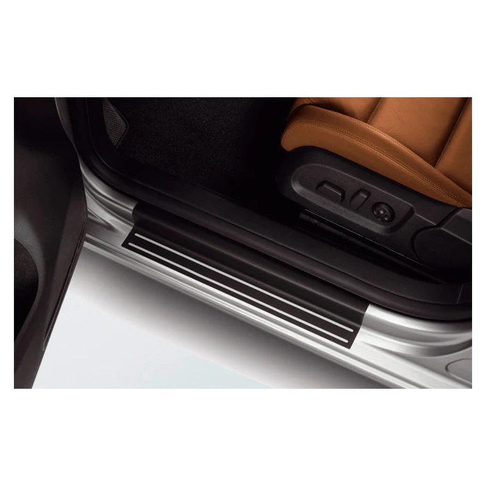 Volkswagen Golf 6 instaplijsten zwart / zilver (5-drs / variant) Volkswagen Golf 6 instaplijsten zwart / zilver (5-drs / variant)