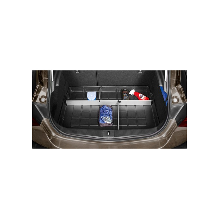 Opel Astra J hatchback organiser luggage space