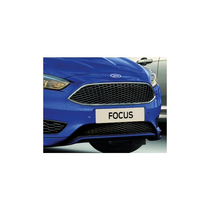Ford Focus (09/2014 - 03/2018) voorbumperskirt met hoogglans zwarte spoiler en geintegreerde onderste grille