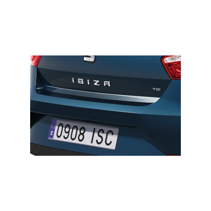 Seat Leon (2015 - 2017) tailgate trim chrome