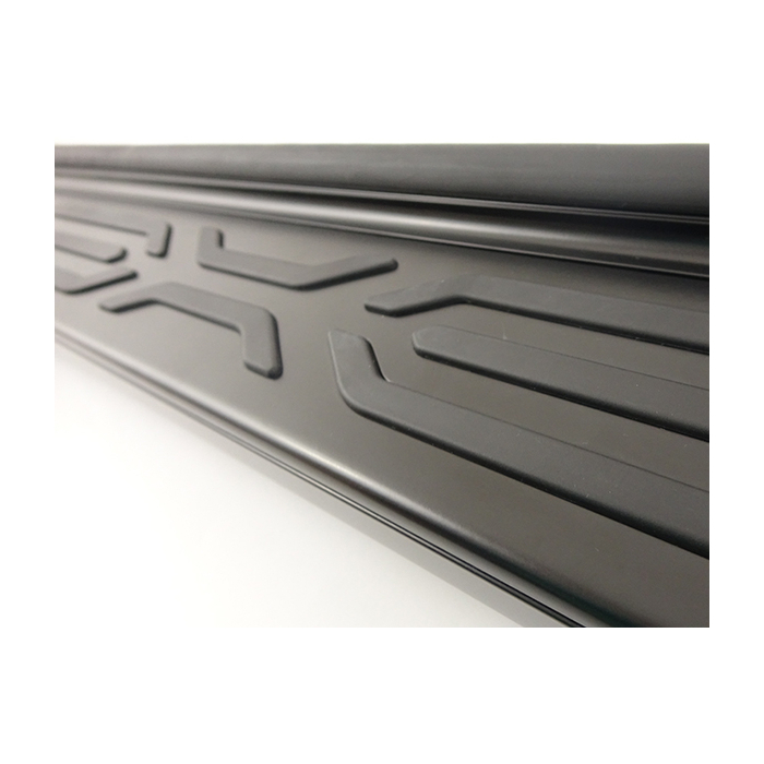 Nissan X-Trail (2017 - 2022) side steps in zwart aluminium