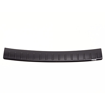 Ford Focus (09/2014 - 03/2018) achterbumper beschermlijst gevormd, glanzend zwart