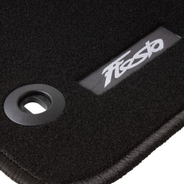 Ford Fiesta (09/2008 - 08/2011) voorzijde en achter vloermatten zwart met logo RHD