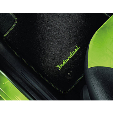 Ford Ka (09/2008 - 09/2012) vloermatten, premium velours voor, zwart met Individual-logo