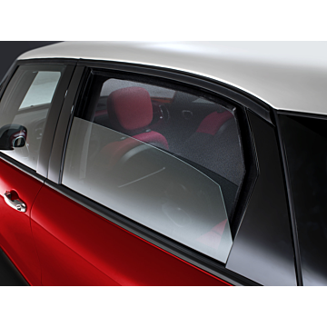 Fiat 500L zonneschermen achterportieren