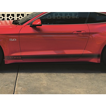 Ford Mustang (03/2018 - 03/2023) Ford Performance Tri-Bar zijstrepen met Mustang opschrift, matzwart