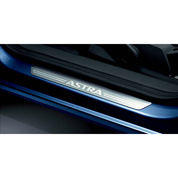 Opel Astra instaplijst