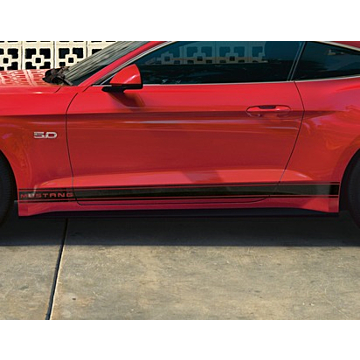 Ford Mustang (03/2018 - 03/2023) Ford Performance Tri-Bar zijstrepen met Mustang opschrift, glanzend zwart